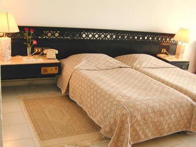 Hotel Kuriat Palace Монастир Экстерьер фото