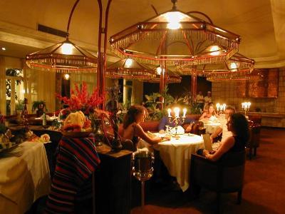 Hotel Kuriat Palace Монастир Экстерьер фото