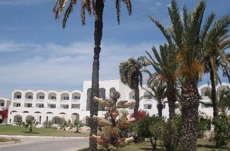 Hotel Kuriat Palace Монастир Экстерьер фото